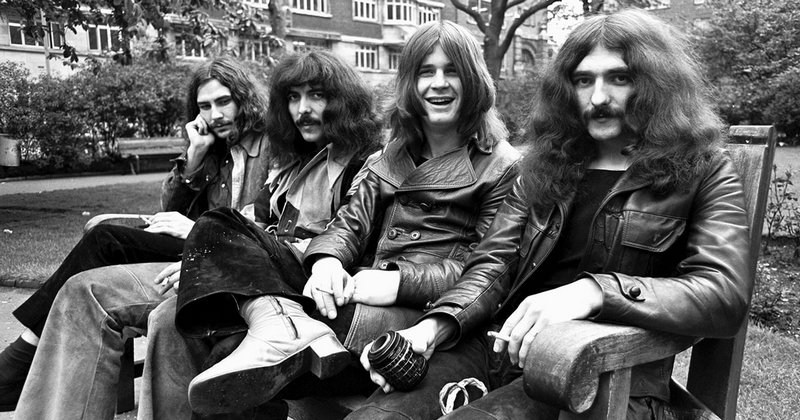 Black Sabbath - Heart Like a Wheel