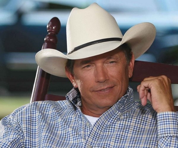 George Strait - She'll Leave You with a Smile (v2*)