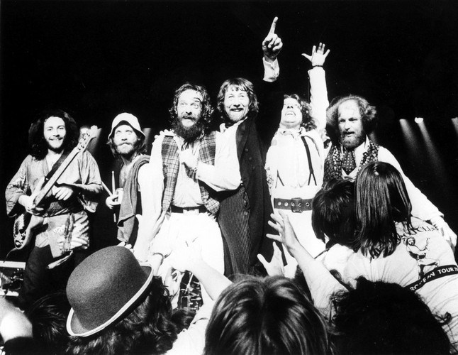 Jethro Tull - Fire in Midnight