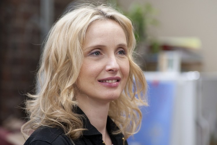 Julie Delpy - A Waltz for a Night