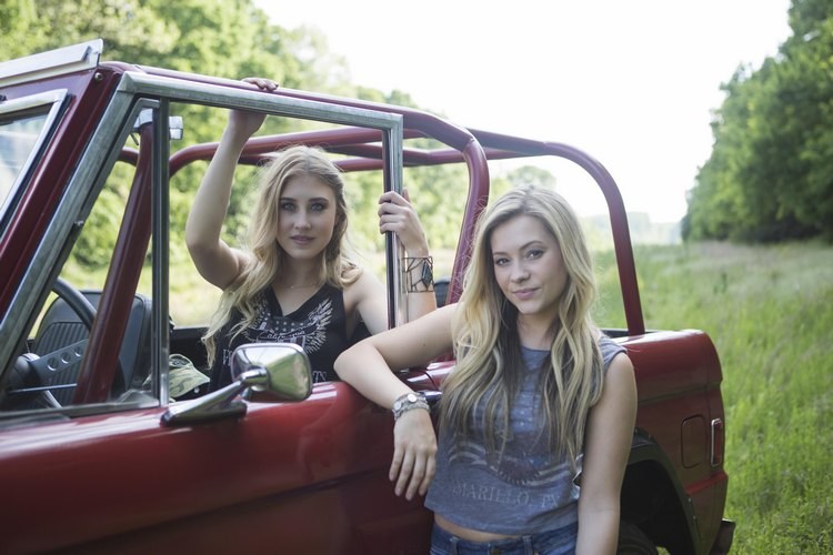 Maddie And Tae - Fly