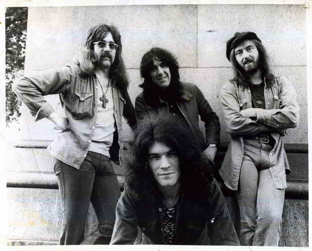 Nazareth - Hang On To A Dream