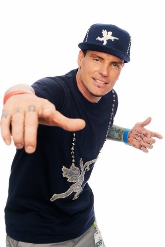 Vanilla Ice - Nothing Is Real